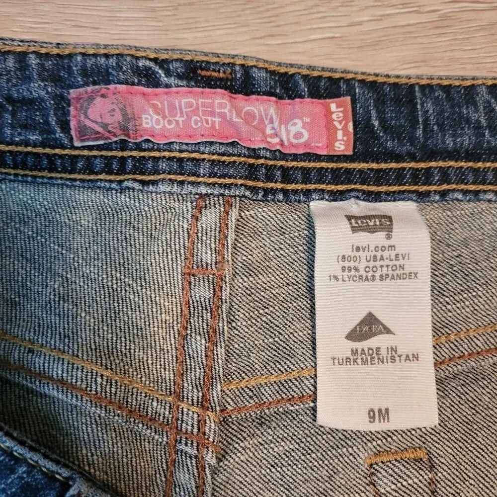Vtg Levi's 518 Superlow Bootcut Jeans Y2K Size 9 - Picture 4 of 9